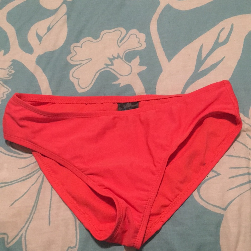 Coral bikini bottoms